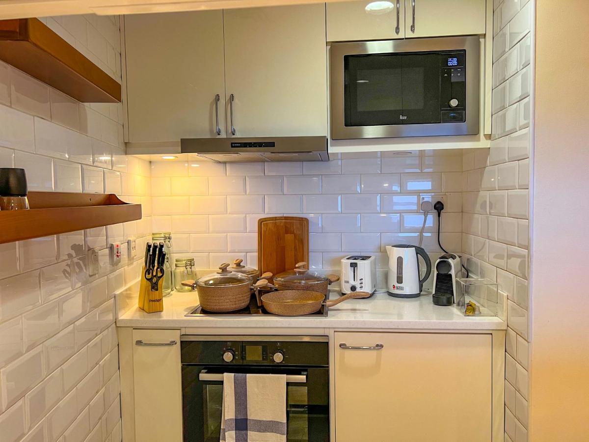 Exquisite, Luxe 1Bd Apartment, Unparalleled Sea Views, Prime Dubai Marina Location & Full Kitchen By "La Buena Vida Holiday Homes Kültér fotó
